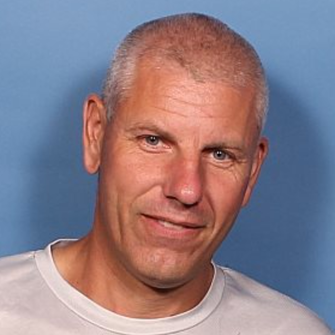 Lars Hollenstein